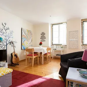 Charm&great Location! Duplex. Auto Check-in Lisbona